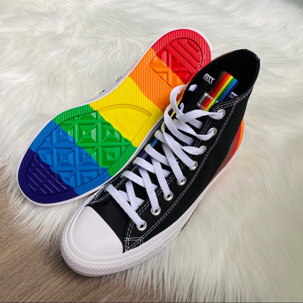 NWT Converse Chuck Taylor All Star Pride Women’s - Picture 4 of 13